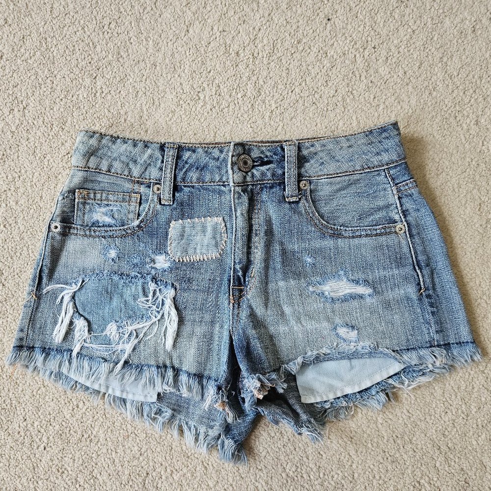 American Eagle Hi-Rise Shorty With Visible Mending